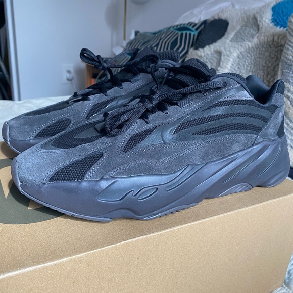Yeezy Other - Adidas Yeezy Boost 700 V2 - Vanta